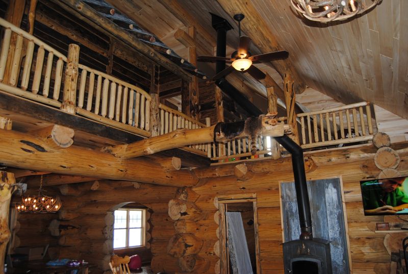 Full scribe log home.